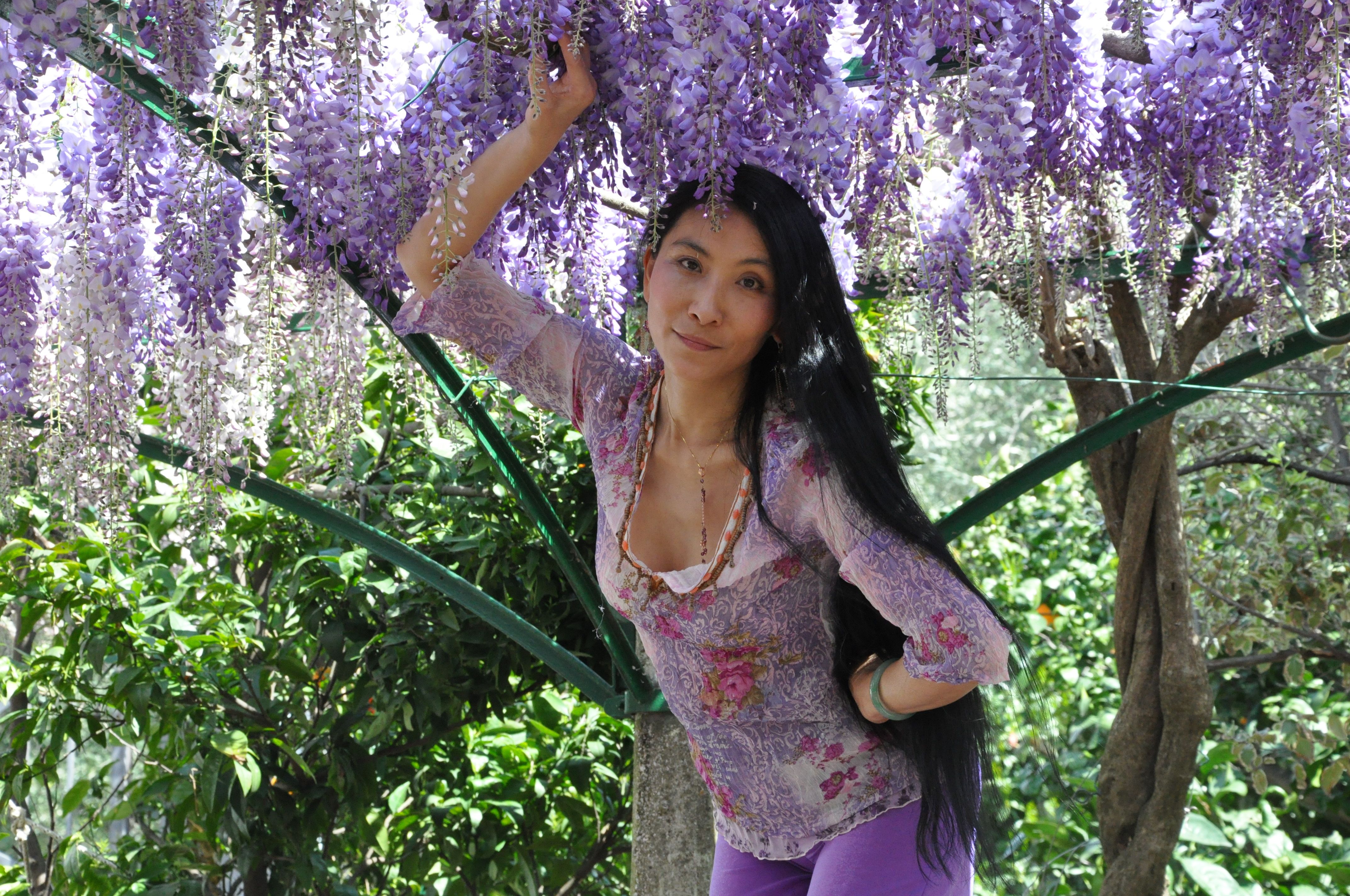 Chao Hsiu Chen  and Wisteria in Appia Antica - Rome 2